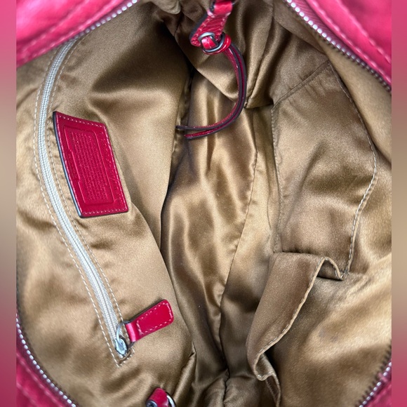 Beautiful condition red coach Zoe bag - Picture 7 of 9